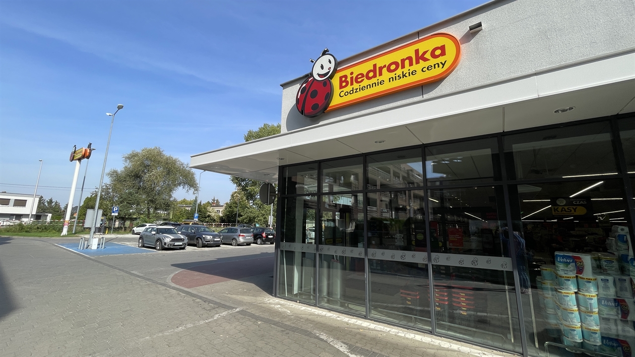 Budynek handlowy Biedronka w Skórzewie ul. Poznańska